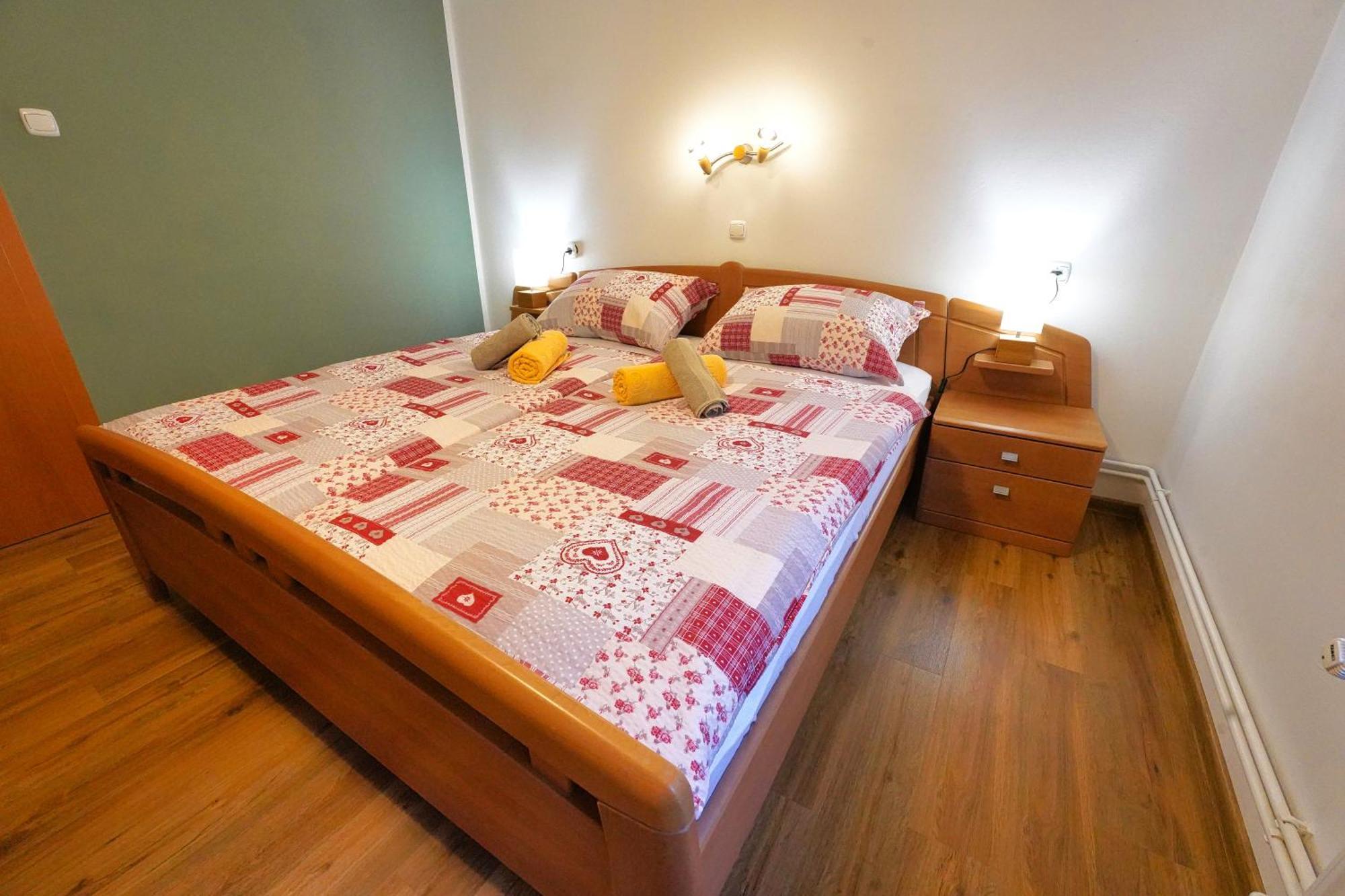 Apartments Pr' Pavleto Бохин Екстериор снимка