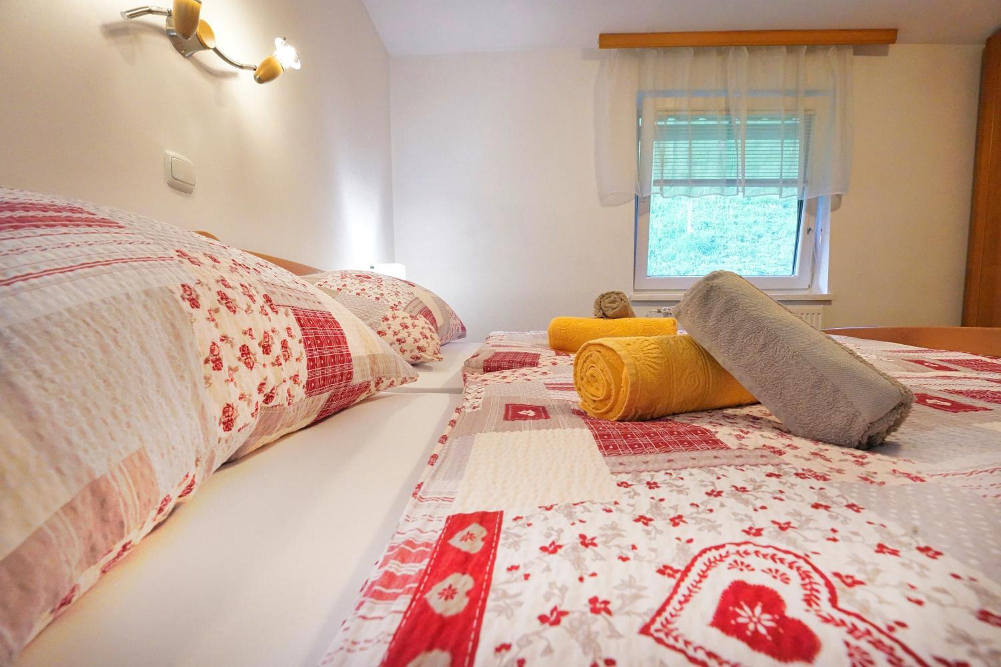 Apartments Pr' Pavleto Бохин Екстериор снимка