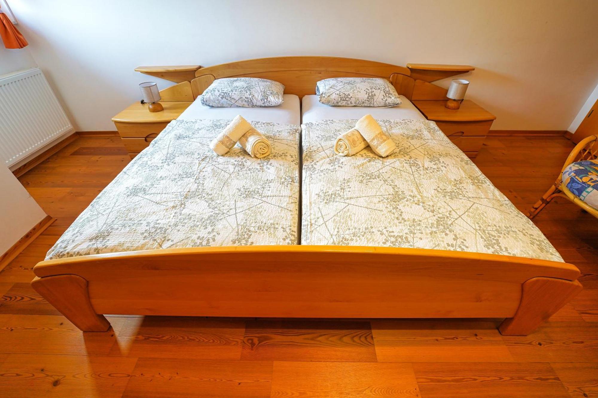 Apartments Pr' Pavleto Бохин Екстериор снимка