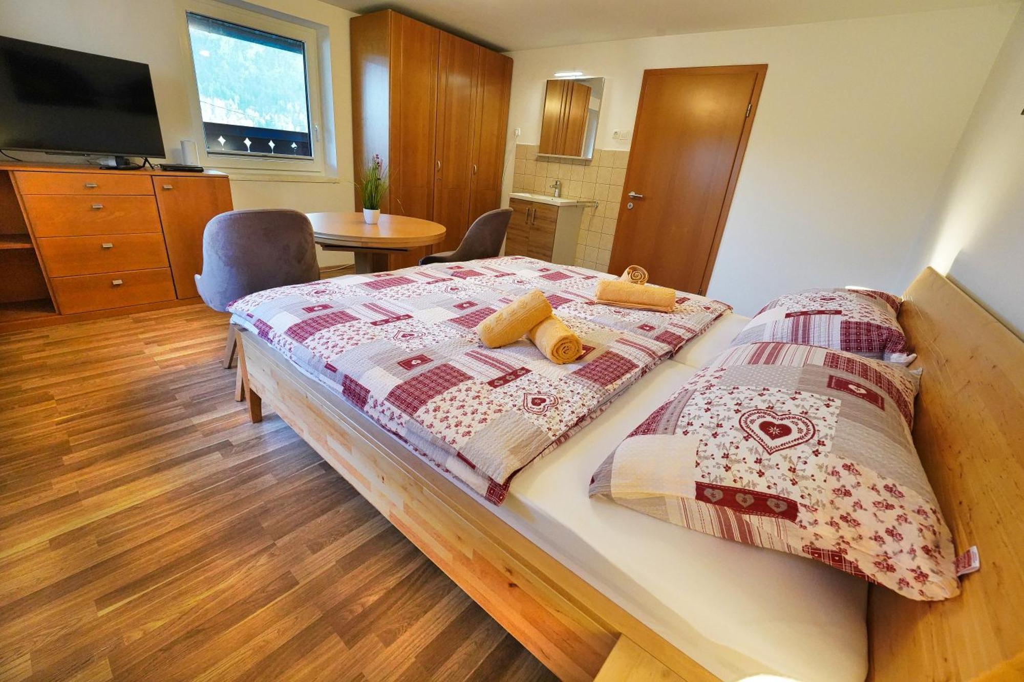 Apartments Pr' Pavleto Бохин Екстериор снимка